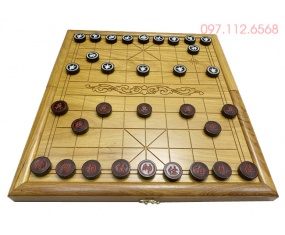Bàn cờ tướng gỗ gõ đỏ, quân sừng triện 3,7cm